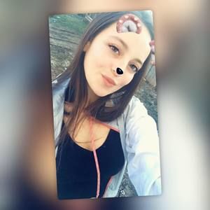 Meet your Posher, Andrea